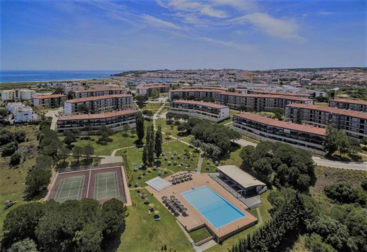 Marina Park Garden In Lagos Exterior photo